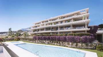 Piso En venta en La Concha-Resina Golf, Estepona photo 0
