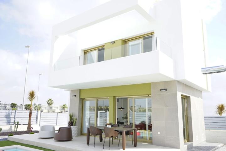 Villas de Lujo, 3 dormitorios, 3 baños, piscina privada, cerca del Campo de Golf y del Mar photo 0