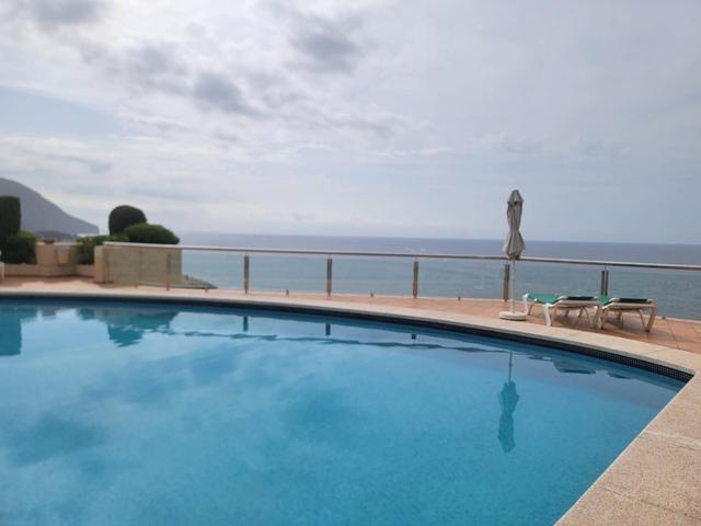 Con bellas vistas al mar, Dúplex adosado, 3 dormitorios, 2 baños, en Mascarat en Altea photo 0