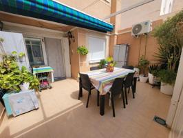 Precioso apartamento de planta baja, 3 dormitorios, 1 baño, gran terraza, a unos 3 min. a pie de la Playa del Cura photo 0