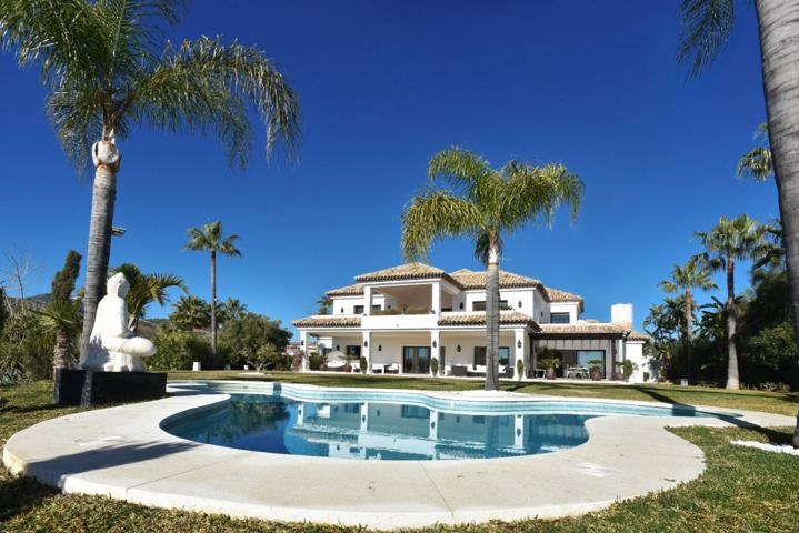 Impresionante villa con vistas panoramicas en Alqueria, Benahavis photo 0