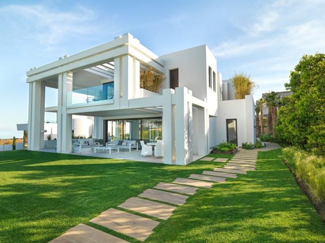Nueva villa en Los Flamingos, Benahavis photo 0