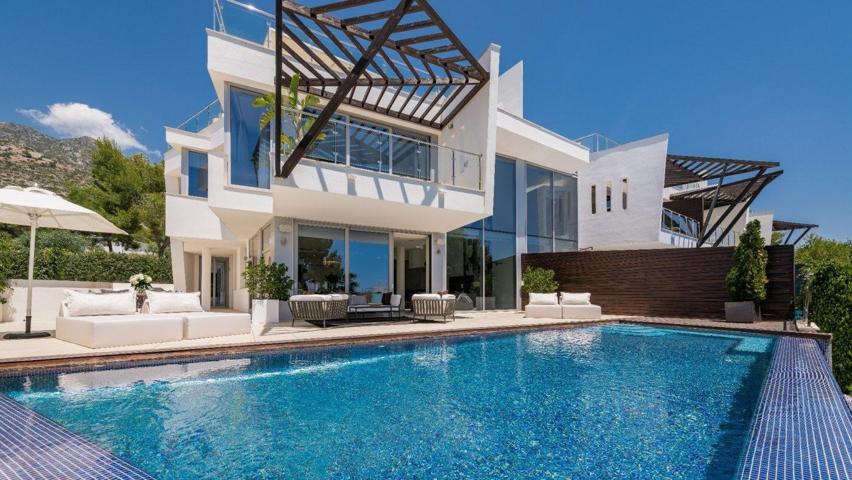 Villa de lujo en prestigiosa urbanizacion Sierra Blanca, Marbella photo 0