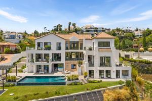 Villa elegante con vistas al mar en Los Flamingos · Comunidad cerrada photo 0