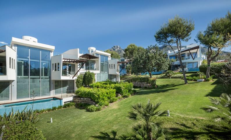 Lujosa casa adosada en Sierra Blanca, Marbella, Meisho Hills con vistas al mar photo 0