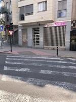 LOCAL ESQUINA , CON ESCAPARATES A DOS CALLES photo 0