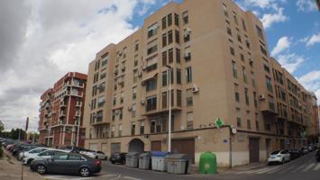 GARAJES EN ZONA TOSCAR photo 0