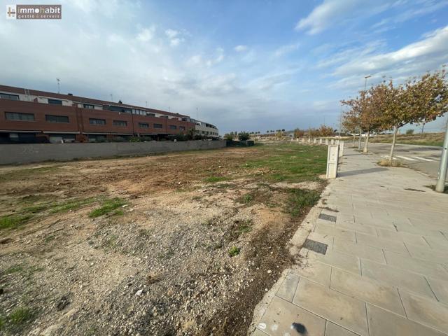 OCASION!!! 3 PARCELAS PARA CASAS ADOSADAS EN LLEIDA photo 0