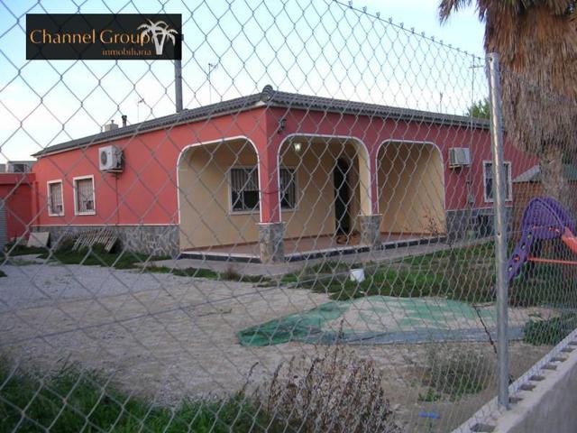 Campo en zona de Matola para entrar a vivir. photo 0