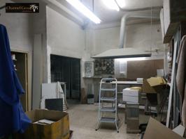 SE VENDE LOCAL 200 METROS2 photo 0