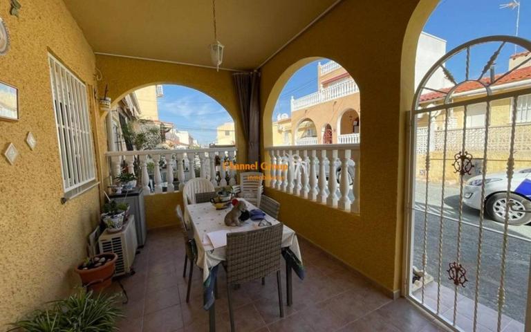 ¡Gran Oportunidad! Encantadora Vivienda Adosada en dos Plantas EN URBANIZACION LA MARINA photo 0
