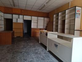 SE ALQUILA LOCAL COMERCIAL ZONA PISOS AZULES photo 0