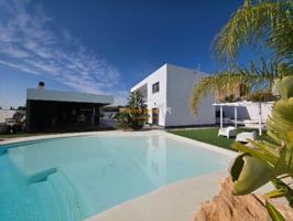 OPORTUNIDAD DE LUJO PARA VIVIR EN UNA VILLA EN MUTXAMEL!! photo 0