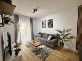 Exclusivo apartamento con Reforma a estrenar. 300 m. de la playa photo 0