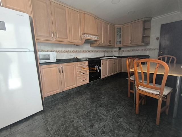 SE ALQUILA EXCELENTE VIVIENDA EN ZONA CENTRO JUNTO PUENTE LA VIRGEN photo 0