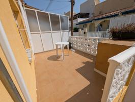 se alquila bungalow planta baja en la urbanizacion la marina photo 0