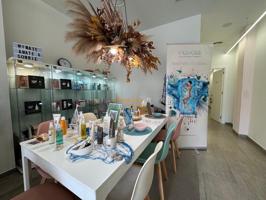 SE TRASPASA NEGOCIO DE ESTETICA EN UNA ZONA MUY COMERCIAL DE ELCHE photo 0