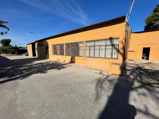 Se Alquila Nave Independiente photo 0