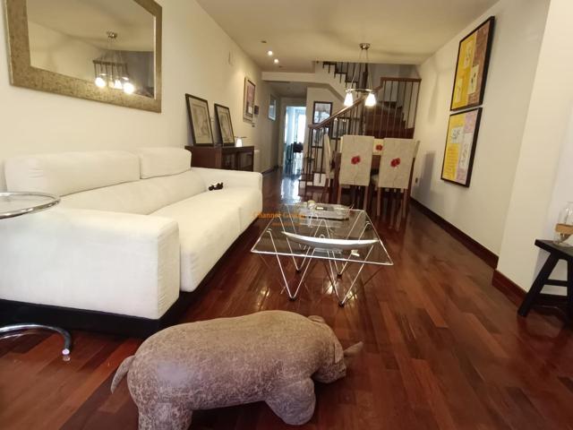 SE VENDE ESTUPENDO DUPLEX EN EL RAVAL DE 200 M2, CON ACABADOS DE LUJO photo 0