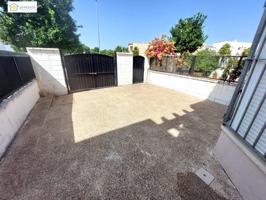 Vivienda adosa en zona de Jardines de Gerena photo 0