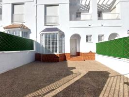 Se alquila vivienda sin amueblar (solo cocina equipada) photo 0