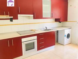 SE ALQUILA Chalet con buhardilla photo 0