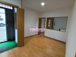 Valazanca alquila Local Comercial photo 0