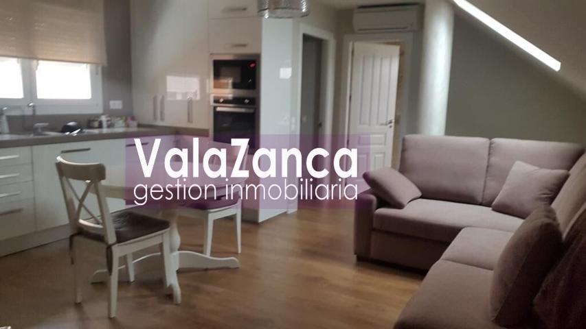 Apartamento con Terraza y Vistas en Cedillo del Condado 🌅 photo 0