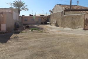 Parcela en venta de terreno urbano de 140,97 m2 en partida de  carrús frente l'aljub photo 0