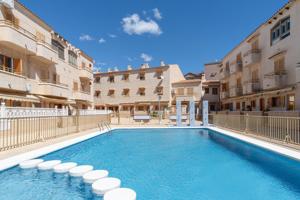 ¿IMAGINAS VIVIR COMO EN VERANO TODO EL AÑO? DESPERTAR CON LA BRISA DEL MAR EN ESTE BUNGALOW? photo 0