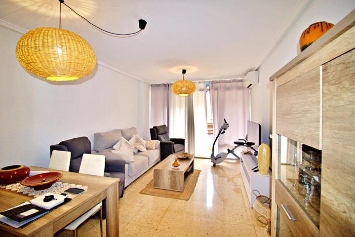 SE VENDE BONITO PISO EN ZONA PISOS AZULES photo 0