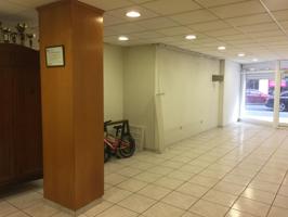 LOCAL COMERCIAL EN VENTA CASI NUEVO EN ZONA PRIVILEGIADA (POSIBLE VIVIENDA) photo 0