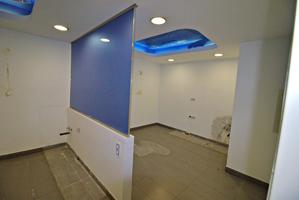 Local Comercial en Esquina para Consultas Médicas en el Centro photo 0