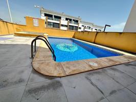 Adosado tipo triplex en Guardamar del Segura. photo 0