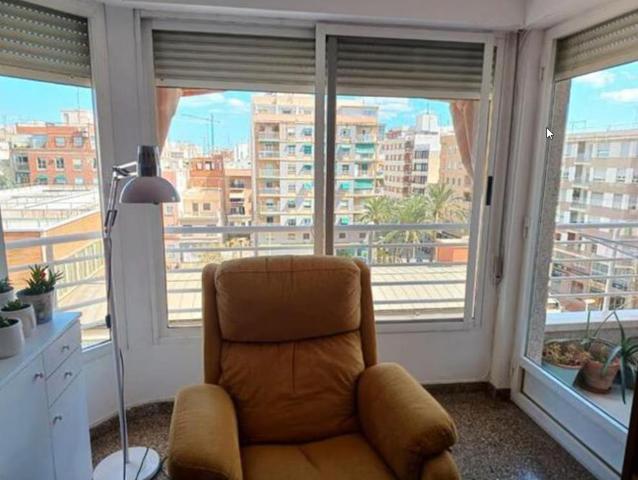 Piso en venta en Pont Nou - Poeta Miguel Hernandez photo 0