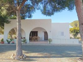 SE VENDE BONITO CHALET EN PEÑA DE LAS ÁGUILAS photo 0