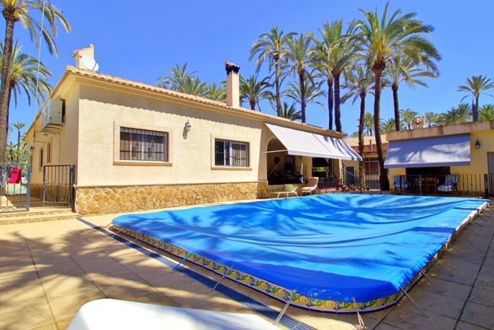Irrepetible Chalet urbano en el centro de Elche photo 0