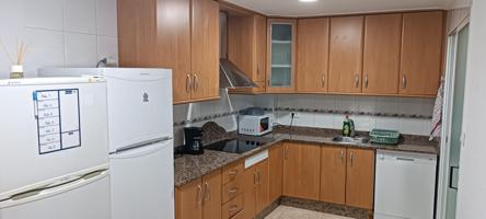 SE VENDE PISO PARA ALQUILER POR HABITACIONES photo 0