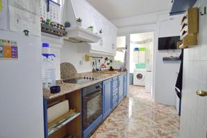 Espacioso piso en Elche cerca de todos los servicios photo 0