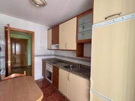 ALQUILER APARTAMENTO SIN MUEBLES EN PONFERRADA photo 0