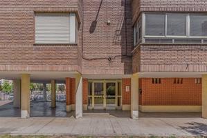 VENTA APARTAMENTO ZONA PICOTUERTO EN PONFERRADA photo 0