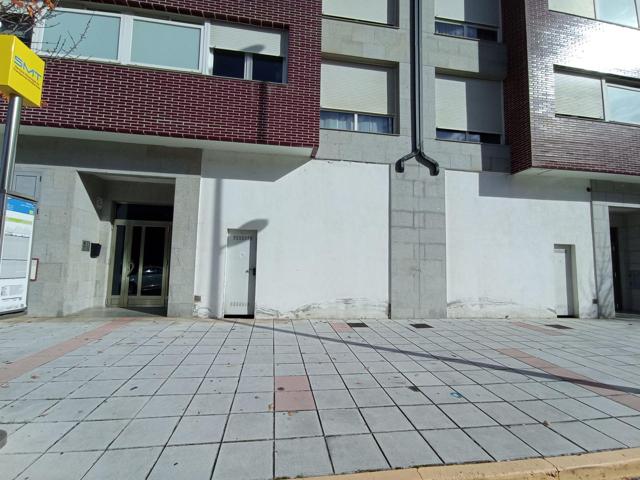 VENTA LOCAL ZONA ROSALEDA EN PONFERRADA photo 0