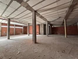 VENTA LOCAL COMERCIAL ZONA FLORES DEL SIL EN PONFERRADA photo 0