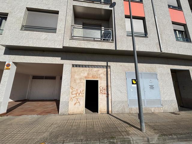 VENTA LOCAL COMERCIAL ZONA FLORES DEL SIL EN PONFERRADA photo 0