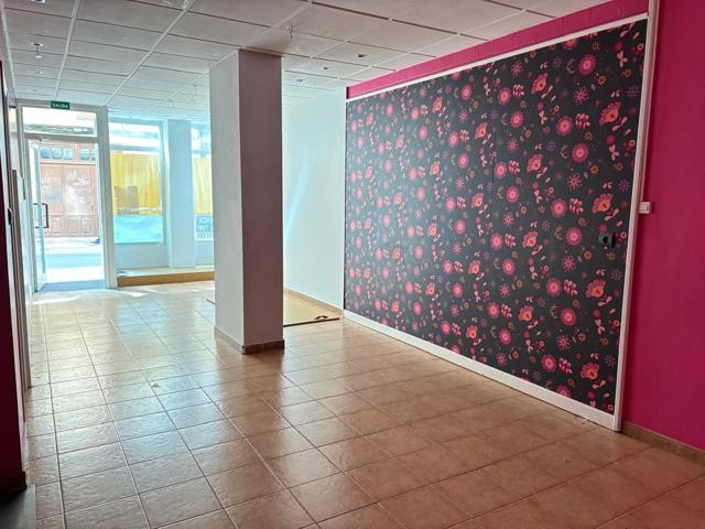 VENTA LOCAL COMERCIAL ZONA CENTRO EN PONFERRADA photo 0