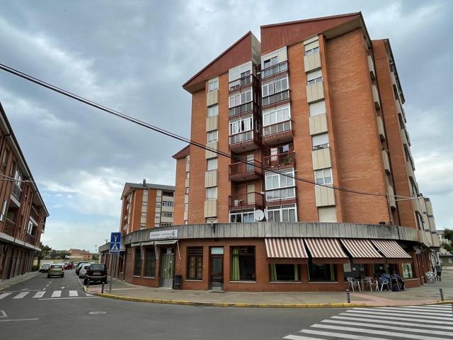 VENTA PISO CON TERRAZA EN ASTORGA ZONA LA ESTACION photo 0
