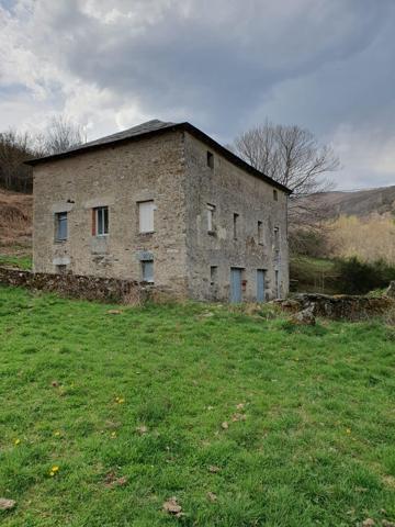 VENTA CASA DE PIEDRA EN BUSMAYOR photo 0
