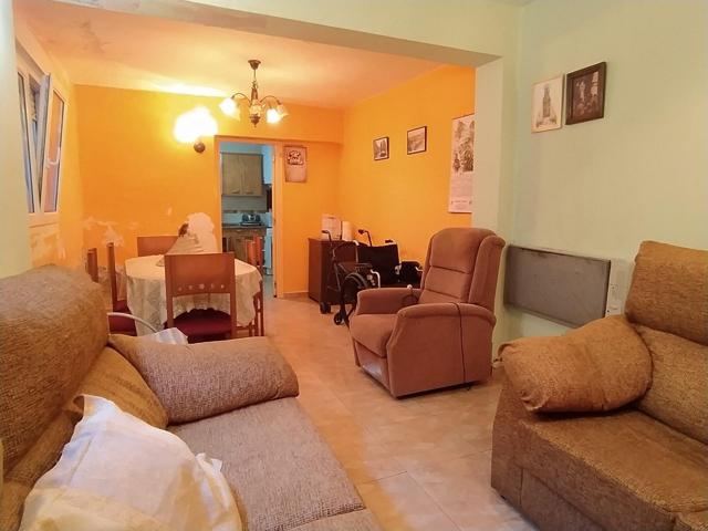 VENTA CASA EN CUATROVIENTOS PONFERRADA photo 0