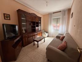 Venta piso en el barrio de los judios en Ponferrada photo 0