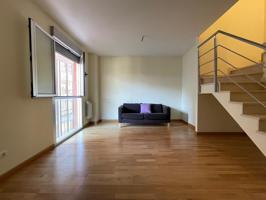 VENTA PISO TIPO DUPLEX ZONA CENTRO PONFERRADA photo 0